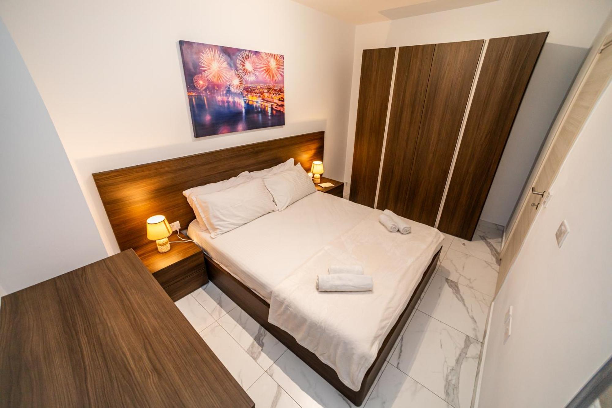Sea Breeze, Spacious 2-Bedroom Lux Seaside Apartments Σεντ Πόλς Μπέι Εξωτερικό φωτογραφία