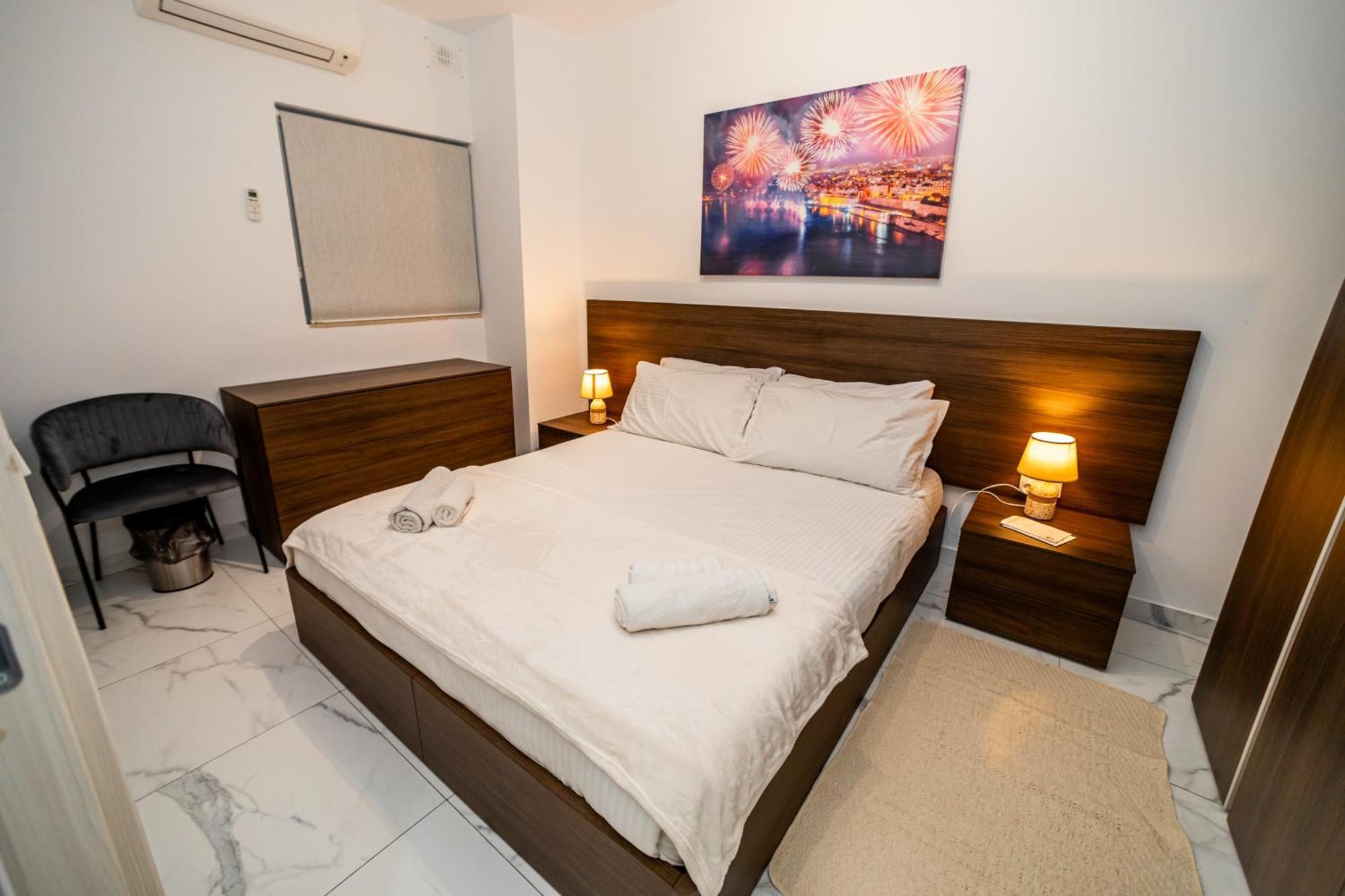 Sea Breeze, Spacious 2-Bedroom Lux Seaside Apartments Σεντ Πόλς Μπέι Εξωτερικό φωτογραφία
