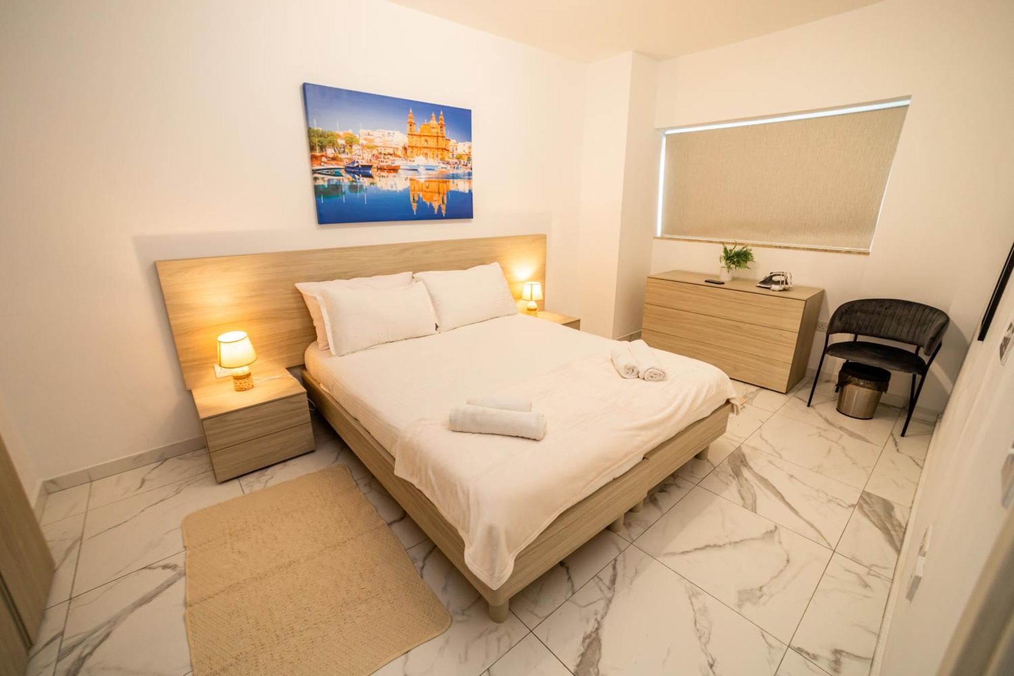 Sea Breeze, Spacious 2-Bedroom Lux Seaside Apartments Σεντ Πόλς Μπέι Εξωτερικό φωτογραφία