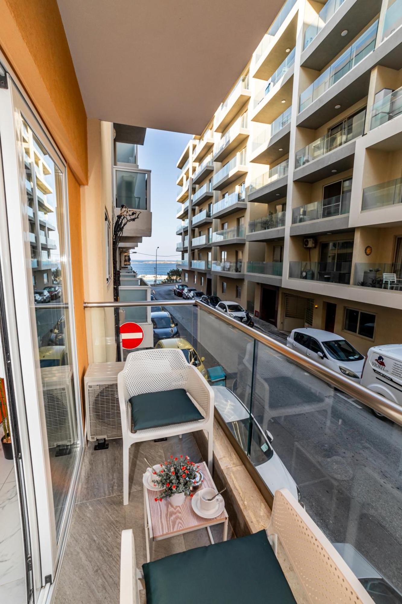 Sea Breeze, Spacious 2-Bedroom Lux Seaside Apartments Σεντ Πόλς Μπέι Εξωτερικό φωτογραφία