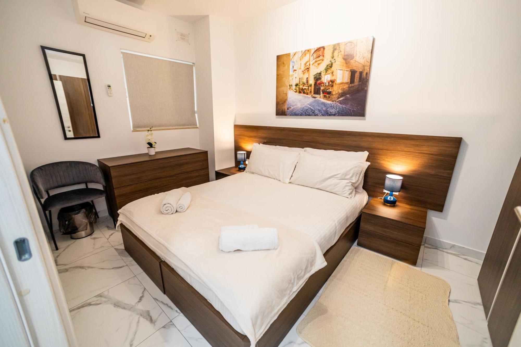 Sea Breeze, Spacious 2-Bedroom Lux Seaside Apartments Σεντ Πόλς Μπέι Εξωτερικό φωτογραφία